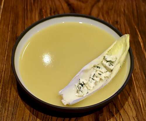 Velouté d'endive au roquefort