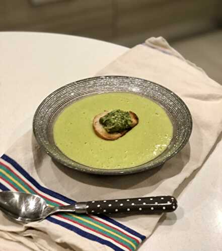 Velouté de courgette et pesto