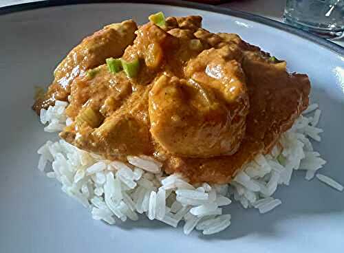 Poulet au curry et lait de coco 