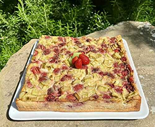 Clafoutis rhubarbe et fraises