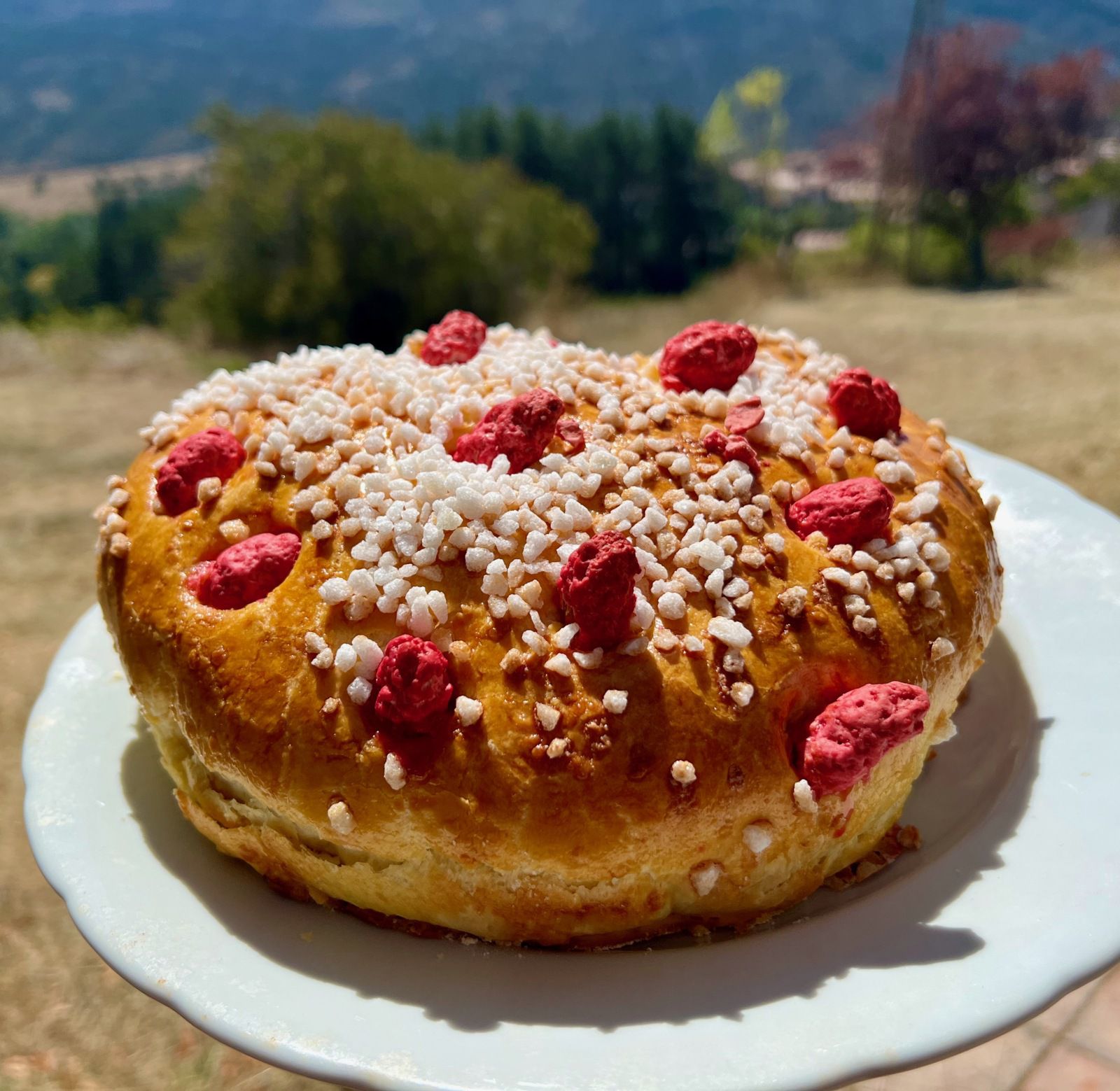 Saint genix (pralines roses et sucre perlé)