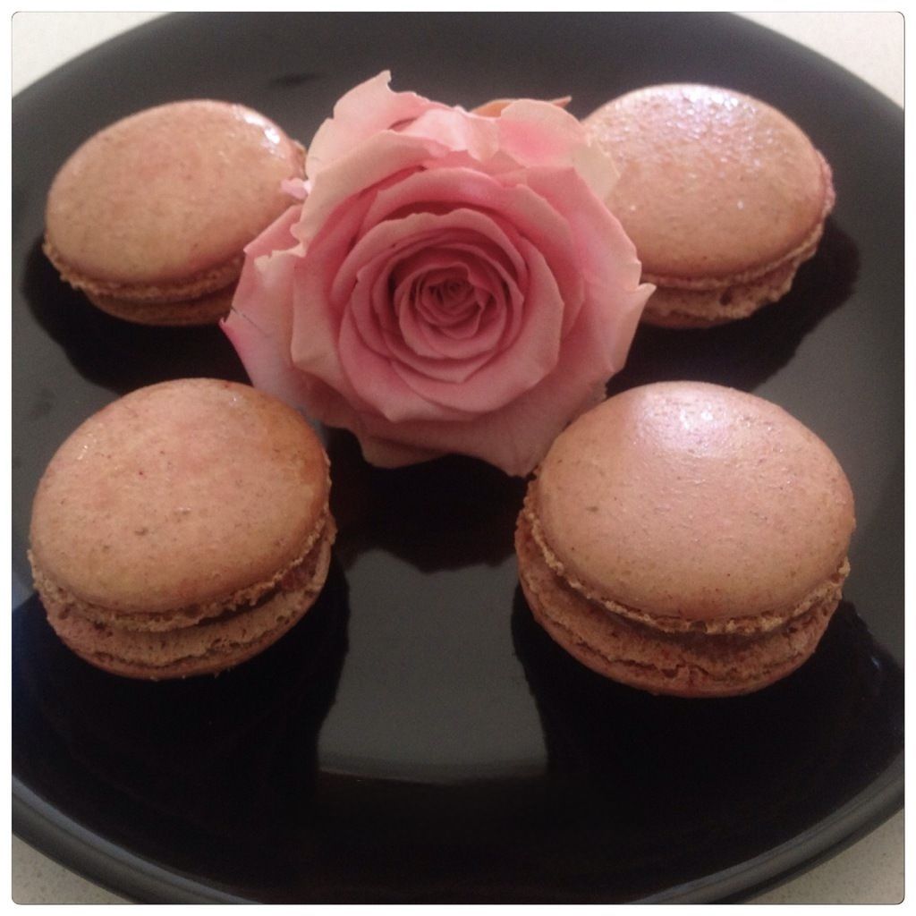 Macarons au confit de pétale de Rose 
