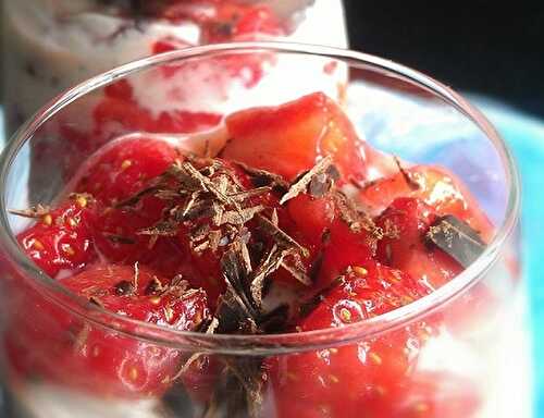 1 Recette facile, le Strazen ou yaourt stracciatella aux fraises