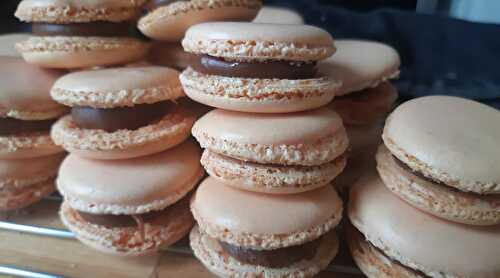 MACARON CARAMEL BEURRE SALÉ