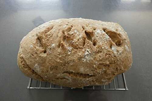 Pain aux céréales au compact cook pro et cake factory