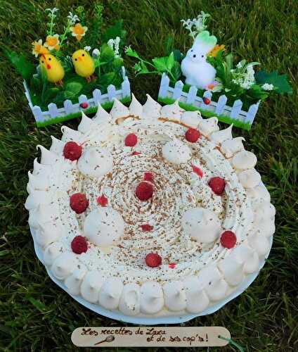 Pavlova aux framboises du jardin et chantilly vanillée