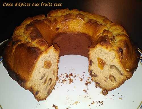 Recette de Cake aux épices et aux fruits secs