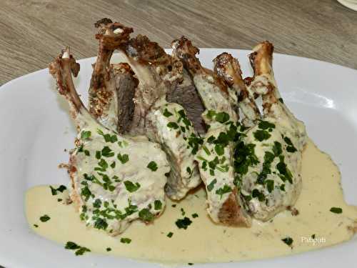 Manchette d'agneau sauce moutarde