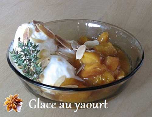 GLACE au YAOURT et poêlée d'abricots au thym