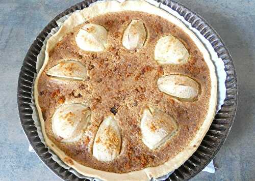 Tarte aux poires à la crème de pain d'épices