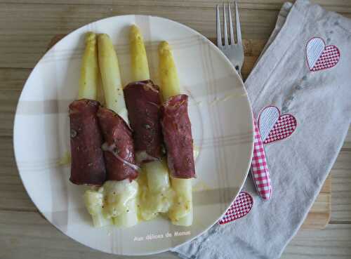 Asperges blanches des Landes à la coppa et fromage crémeux