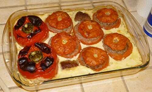 1 recette facile, Tomates et poivrons farcis