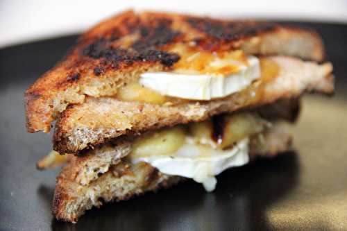 8 recettes de grilled cheese qui déchirent