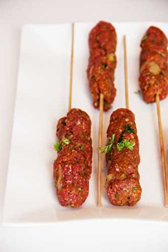 Brochettes de kebab koobideh