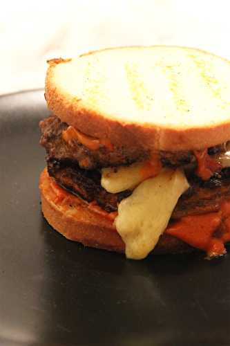 Burger d’automne patate douce, champignons et comté