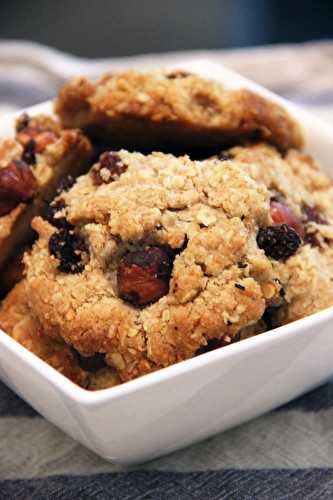 Cookies aux raisins, avoine et noisettes