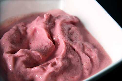 Frozen yogurt fraises coco