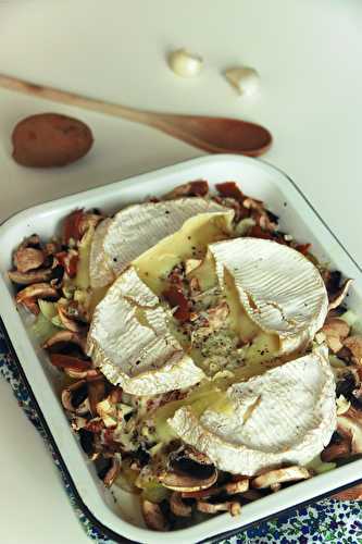 Gratin de pommes de terre, champignons et camembert