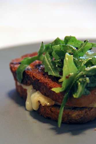 Grilled cheese à la fourme d’Ambert et aux pommes