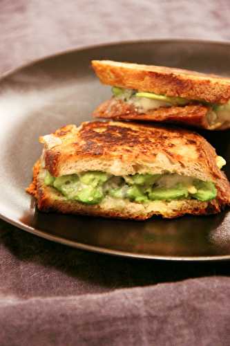 Grilled cheese bleu avocat