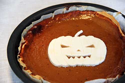 Halloween pumpkin pie