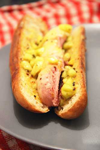 Hot-dogs au relish et moutarde au miel maison