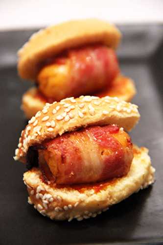 Minis hot dogs au miel et sauce sriracha