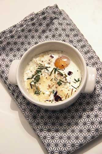 Oeuf cocotte au coulommiers et cranberries