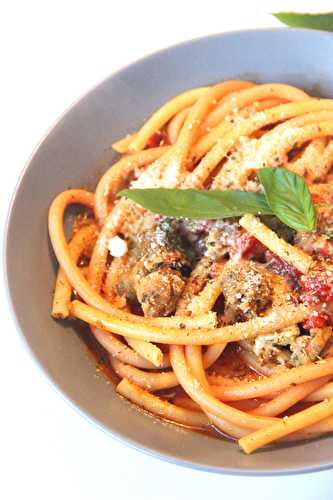 One pan pasta saucisse et tomates cerise