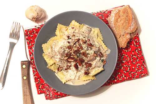 Ravioles au gorgonzola, noix et champignons