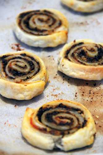 Rouleaux de tapenade et tomate