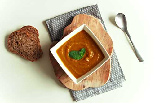 Soupe de carottes, potimarron et lait d’amande