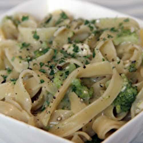 One pan pasta brocoli camembert