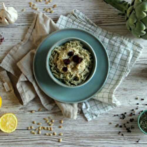 Spaghetti à la crème d'artichauts, basilic et pignons de pin