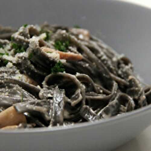 One pan pasta champignons, tapenade et parmesan