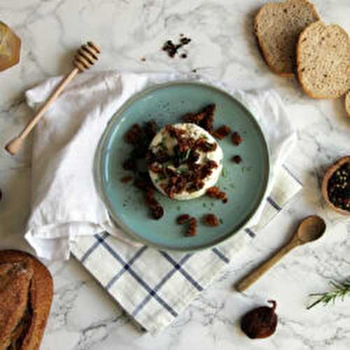 Fromage de chèvre frais au miel et figues