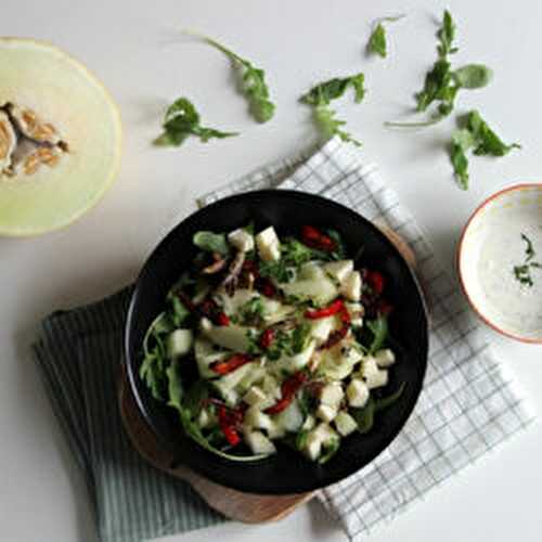 Salade au melon jaune et sauce au fromage blanc