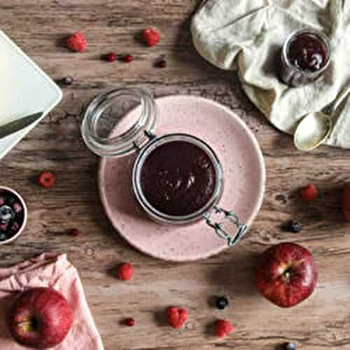 Compote pommes fruits rouges