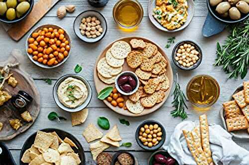 Biscuits apéro végétaux : les basiques à connaître