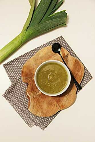 Soupe de poireau, pommes de terre et céleri