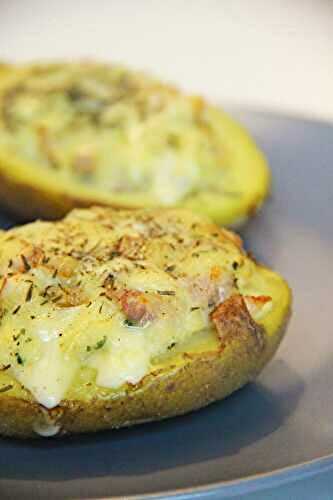 Pommes de terre farcies au raclette et bacon