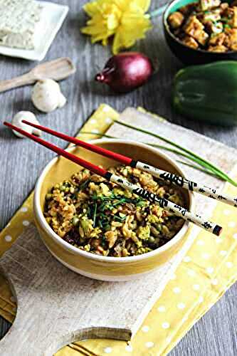 Riz sauté au tofu brouillé
