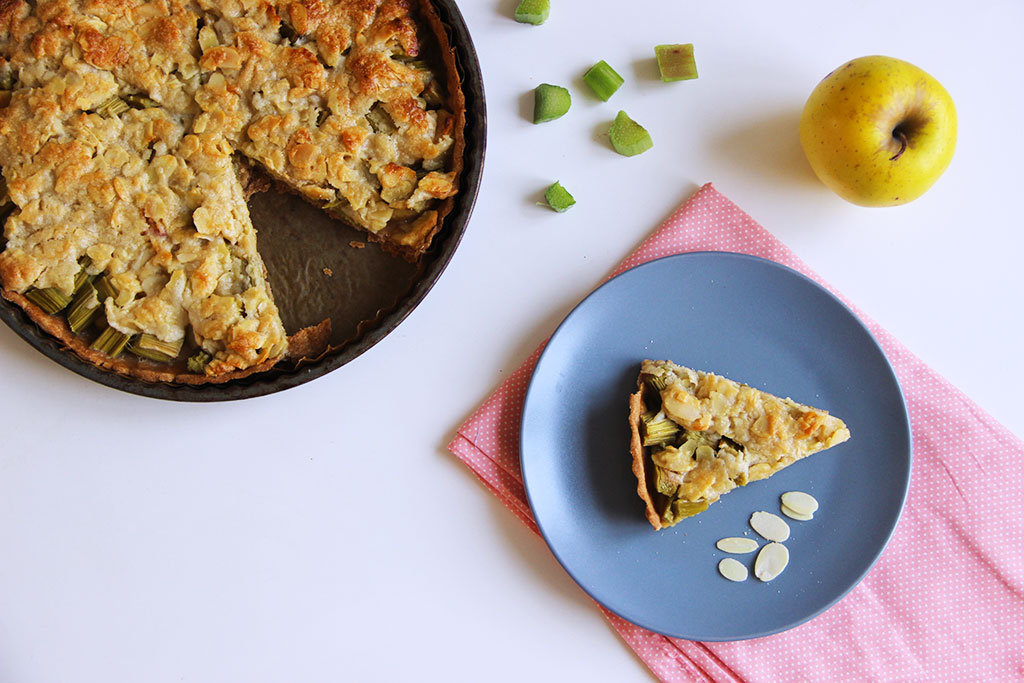 Jus de pommes et rhubarbe