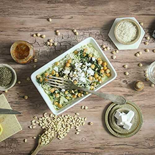 Riz au four, pois chiches aux épinards et feta
