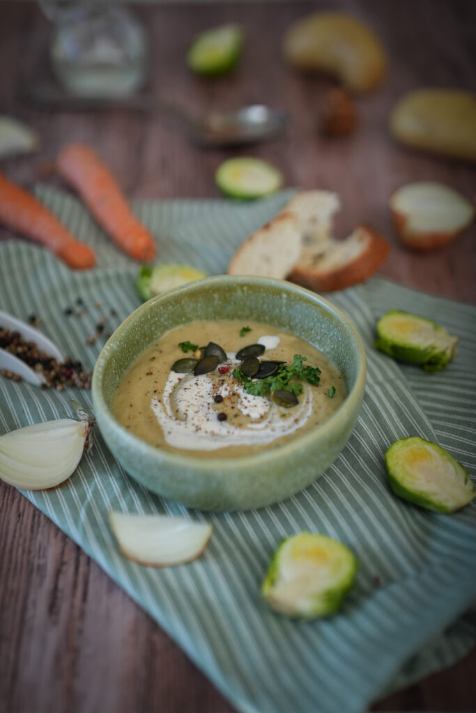 Soupe rustique aux choux de Bruxelles