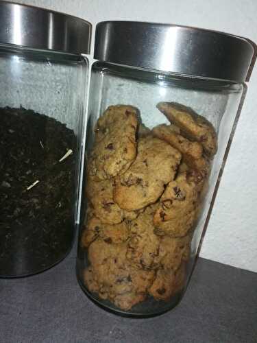 Cookies a la farine de châtaigne au marrons glacés et pépites de chocolat - Notre amour de cuisine 