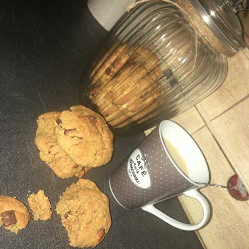 Cookies au beurre de cacahuète amande pépites de 3 chocolats