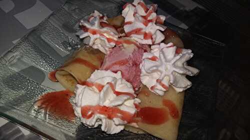 Crêpe gourmande a la fraise