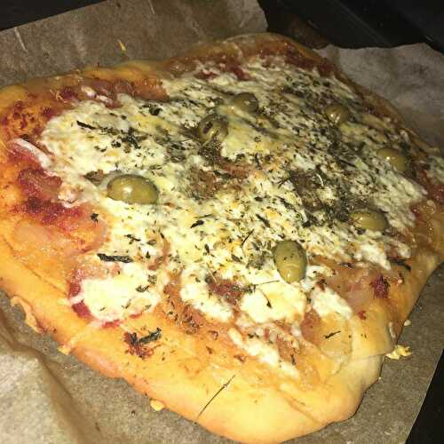 Fougasse a l'oignon et a la soubressade