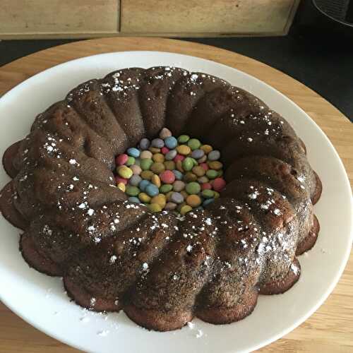 Gâteau au chocolat et la compote de pomme